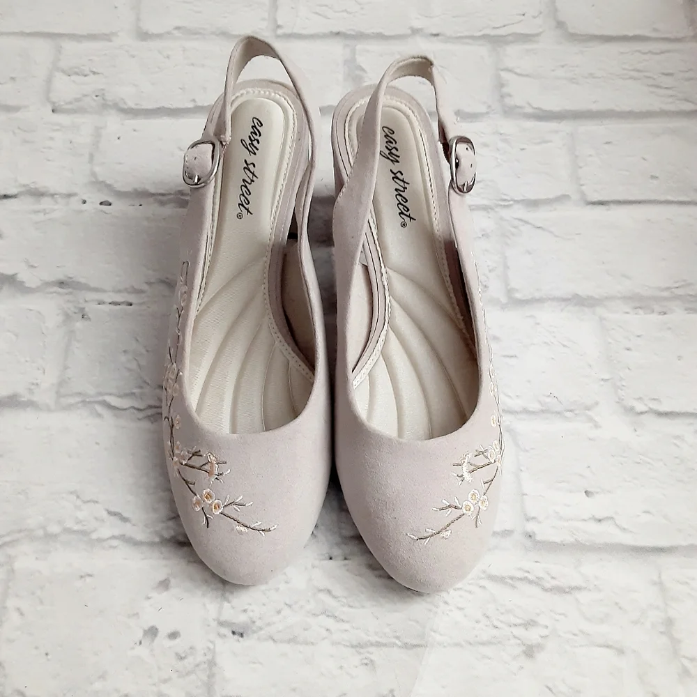 Easy Street Dainty  slingback embroidered